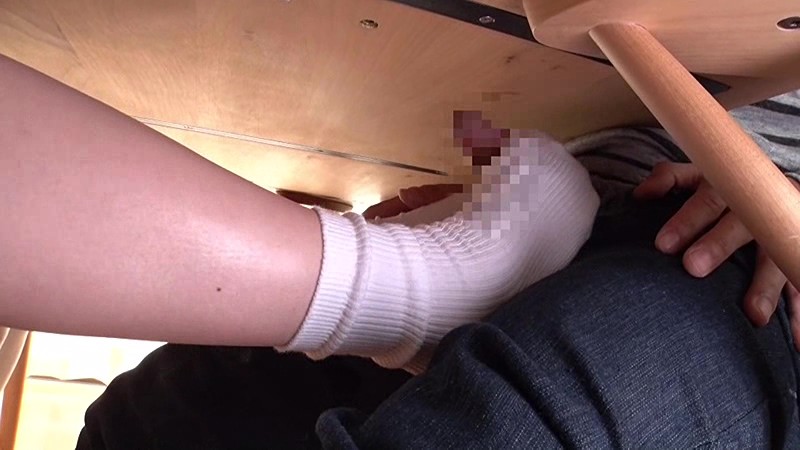 同居した義理の妹の性玩具にされ、何度も射精させられた。 あおいれな